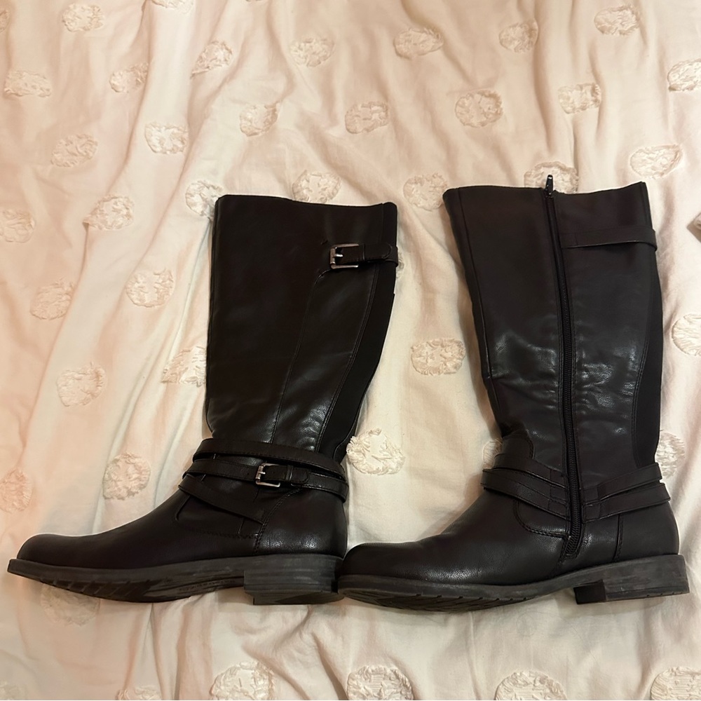 Black Boots